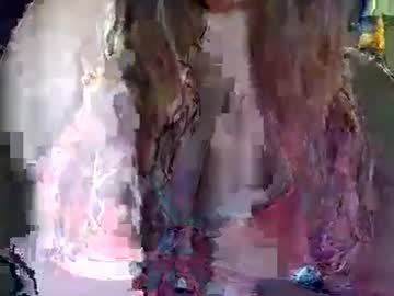 Peachykeenkitty Chaturbate stream image from July 01, 2025