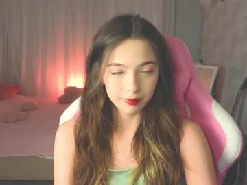 Yuna_Sunshy Chaturbate stream image from July 01, 2025