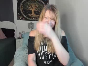 Emberpheonixxx Chaturbate stream image from July 02, 2025