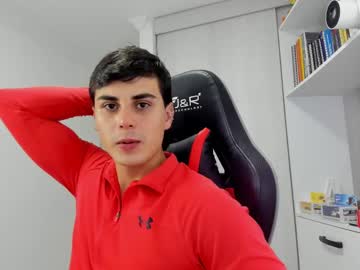 Tylerhuntt__ Chaturbate stream image from July 02, 2025