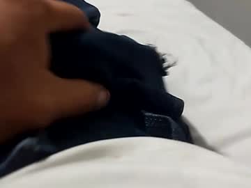 Alberdz2 Chaturbate stream image from July 02, 2025