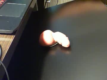 Milkm3dry Chaturbate stream image from July 02, 2025