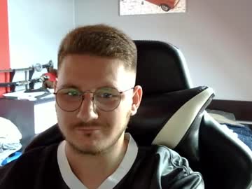Dervechi Chaturbate stream image from July 02, 2025