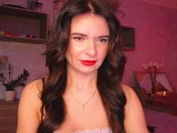 Kiravalkyrie Chaturbate stream image from July 02, 2025
