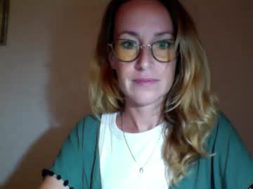 Olyra11 Chaturbate stream image from July 02, 2025