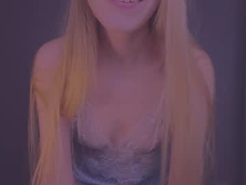 Hihi_Im_Chloe Chaturbate stream image from July 02, 2025