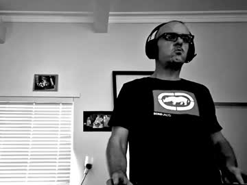 Somedjdude Chaturbate stream image from July 02, 2025
