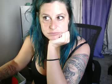 Chloecamxoxo Chaturbate stream image from July 02, 2025