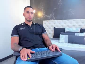 Brandonn_Flex Chaturbate stream image from July 03, 2025