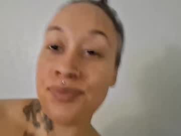 Yellababyphat Chaturbate stream image from July 03, 2025