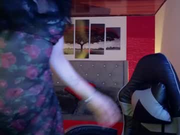 Cristal_Hilton_10 Chaturbate stream image from July 03, 2025