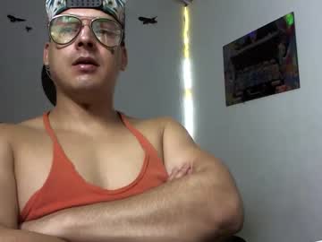 Godkenai Chaturbate stream image from July 03, 2025
