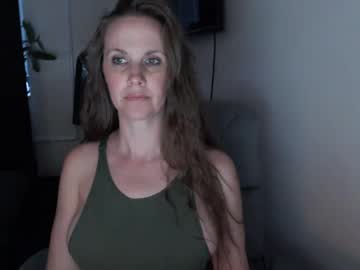 Love_On_ Chaturbate stream image from July 03, 2025