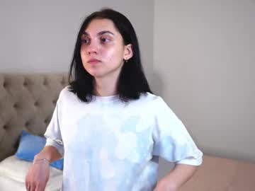 Edinablantonv Chaturbate stream image from July 03, 2025
