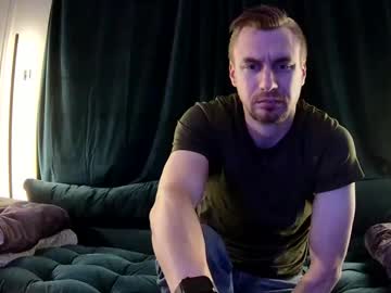 Usemythroat664034 Chaturbate stream image from July 03, 2025