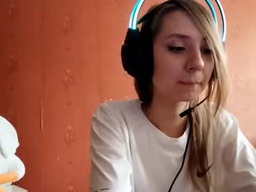 Lucy_Blush Chaturbate stream image from July 03, 2025