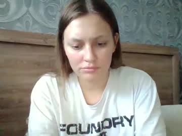 Mona_Strowwwbery Chaturbate stream image from July 03, 2025