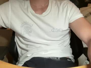 Magicluk Chaturbate stream image from July 03, 2025