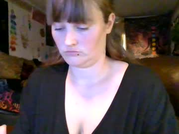 Mrsluna19 stream image from July 03, 2025