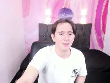 Aaron_Latinboy25 Chaturbate stream image from July 03, 2025