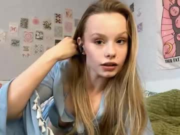 Alslyworld Chaturbate stream image from July 03, 2025
