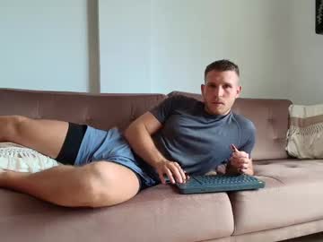 Hunterbridges Chaturbate stream image from July 03, 2025