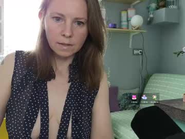 Janepearl Chaturbate stream image from July 03, 2025