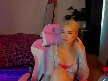 Lucypaigee Chaturbate stream image from July 03, 2025
