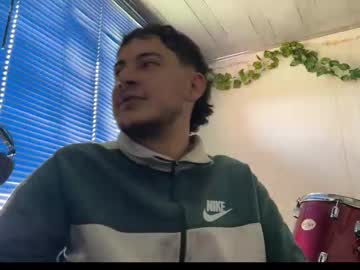 Garyy333 Chaturbate stream image from July 03, 2025