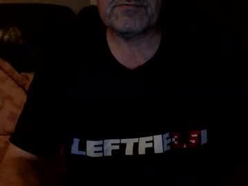 Curvelover1977 Chaturbate stream image from July 03, 2025