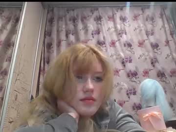 Evelinameowy Chaturbate stream image from July 03, 2025