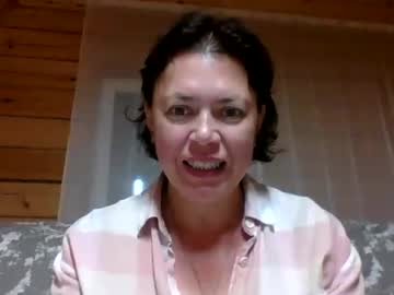 Kiravix Chaturbate stream image from July 03, 2025