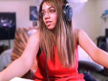 Polinalove_Streamer Chaturbate stream image from July 03, 2025