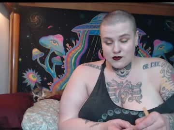 Queenofevildead Chaturbate stream image from July 04, 2025