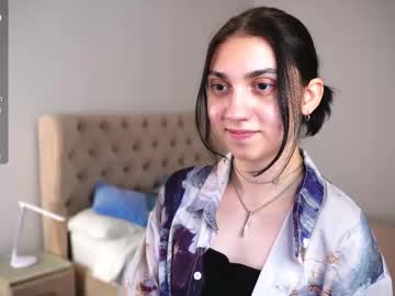 Edinablantonv Chaturbate stream image from July 04, 2025