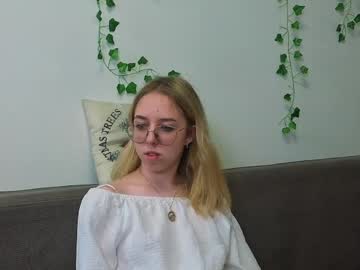 Catebark Chaturbate stream image from July 04, 2025