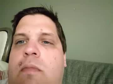 Handsomedaddy198923 Chaturbate stream image from July 04, 2025