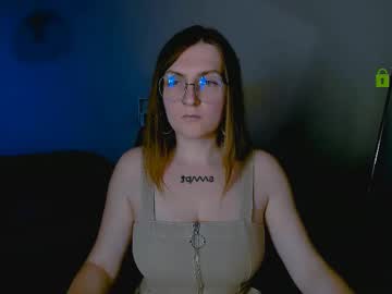 Vivienne_Dark Chaturbate stream image from July 04, 2025