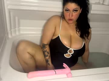Bustbox Chaturbate stream image from July 04, 2025
