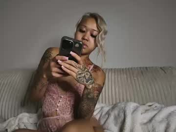 Creamycocoxo Chaturbate stream image from July 04, 2025