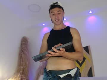 Lucca_Noir Chaturbate stream image from July 04, 2025