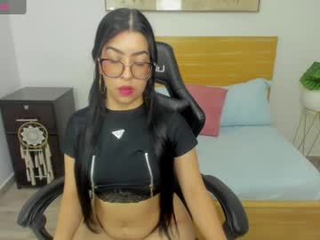 Aurora_Lightzz Chaturbate stream image from July 04, 2025