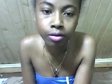 Elalia1234 Chaturbate stream image from July 04, 2025