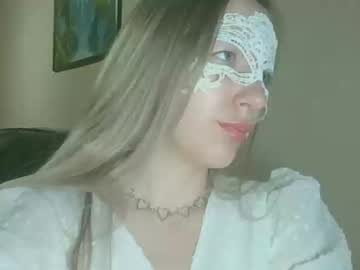 Vikkistarlight Chaturbate stream image from July 04, 2025