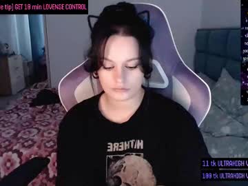 Darcyie1ove Chaturbate stream image from July 04, 2025