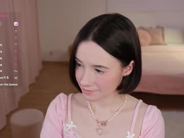 _Female_Essence_ Chaturbate stream image from July 04, 2025
