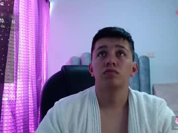 Cutesmith_04 Chaturbate stream image from July 04, 2025