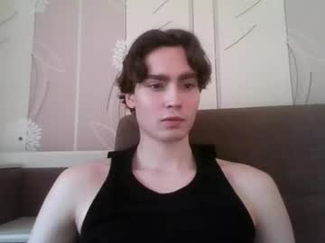 Faustfrost Chaturbate stream image from July 04, 2025