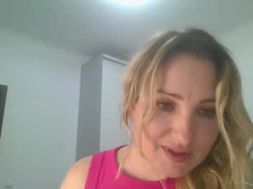 Teymee Chaturbate stream image from July 04, 2025