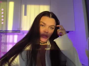 Greta_Devine Chaturbate stream image from July 04, 2025